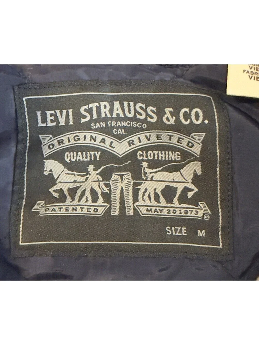 Levi’s Hooded Plaid Shirt Jacket Mens M Blue Burgundy Quilted Flannel Coat